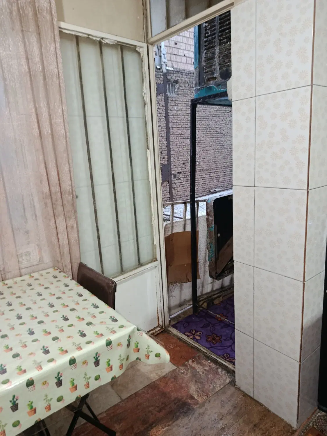 ۶۸متری