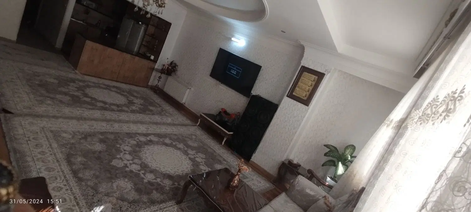 آپارتمان ۱۰۰متری طالقانی ۴۶