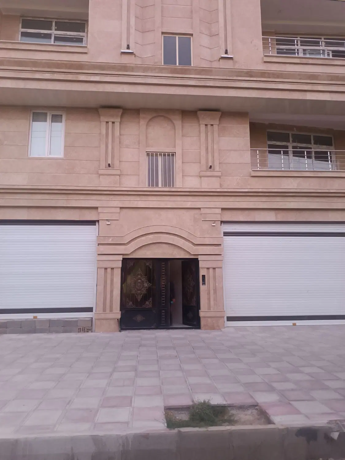 آپارتمان کلید اول گلدشت  کریم خان