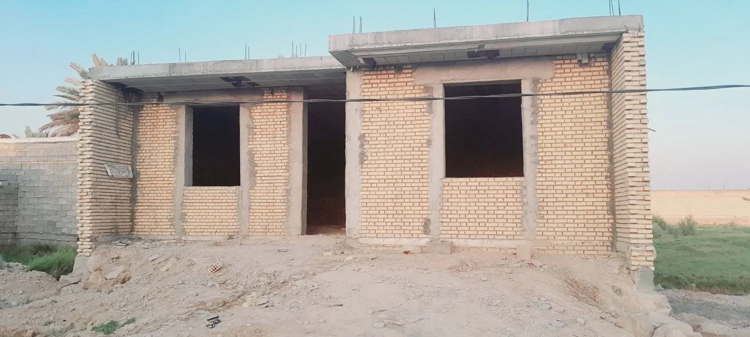 خانه نیمه کاره ۲۰۰متر