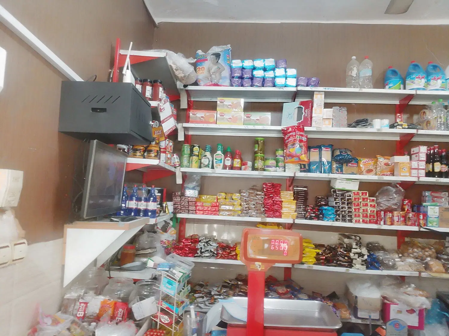 واگذاری وامتیاز مغازه سره خیابان اصلی