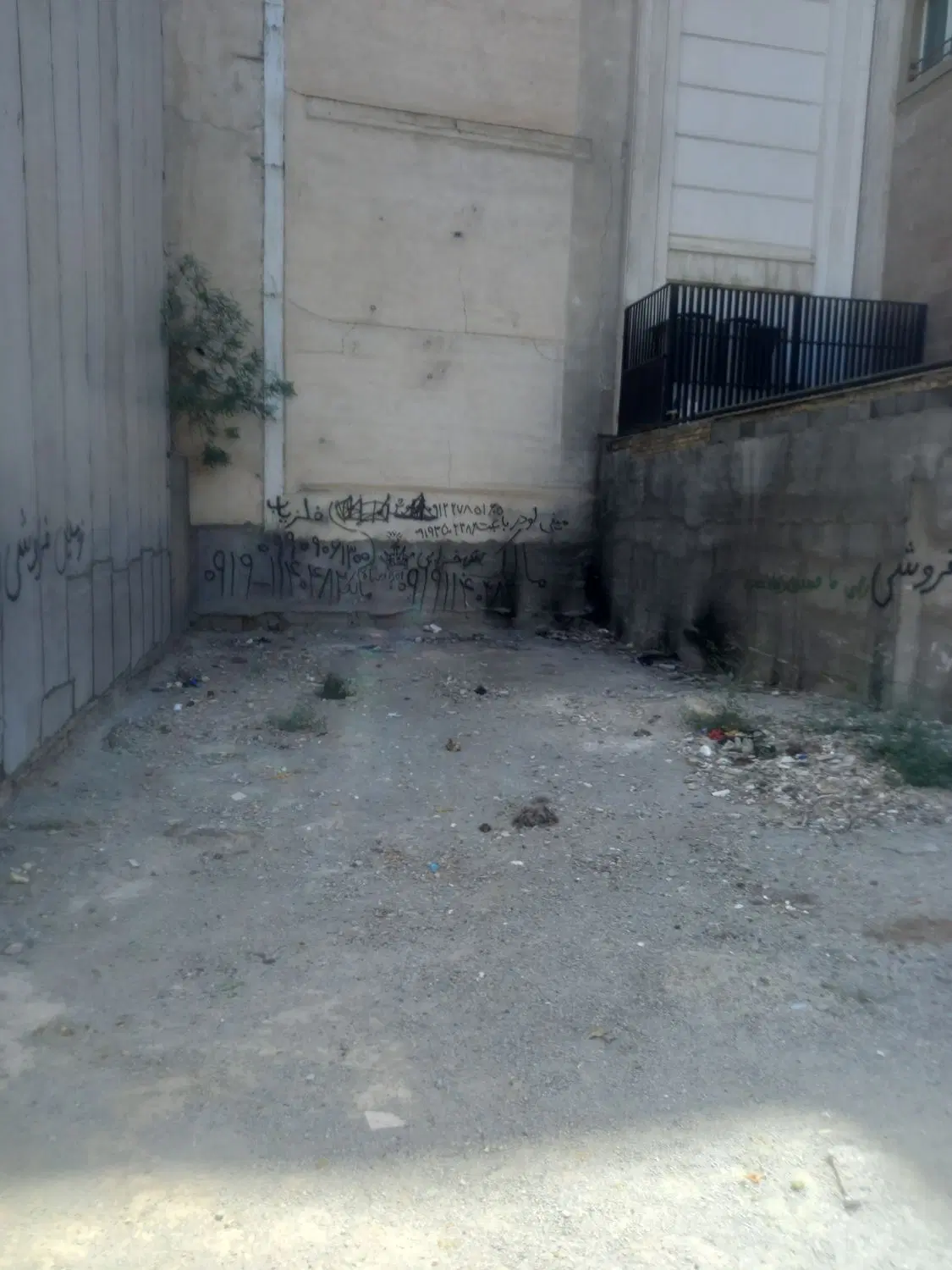 فروش زمین ب متراژ ۱۲۲متر