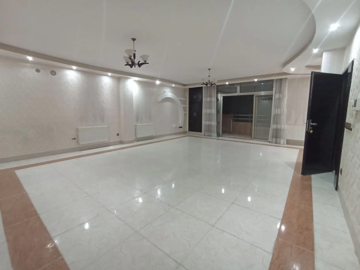اجاره دو خواب ۱۴۵ متری طبقه اول آسانسور دار