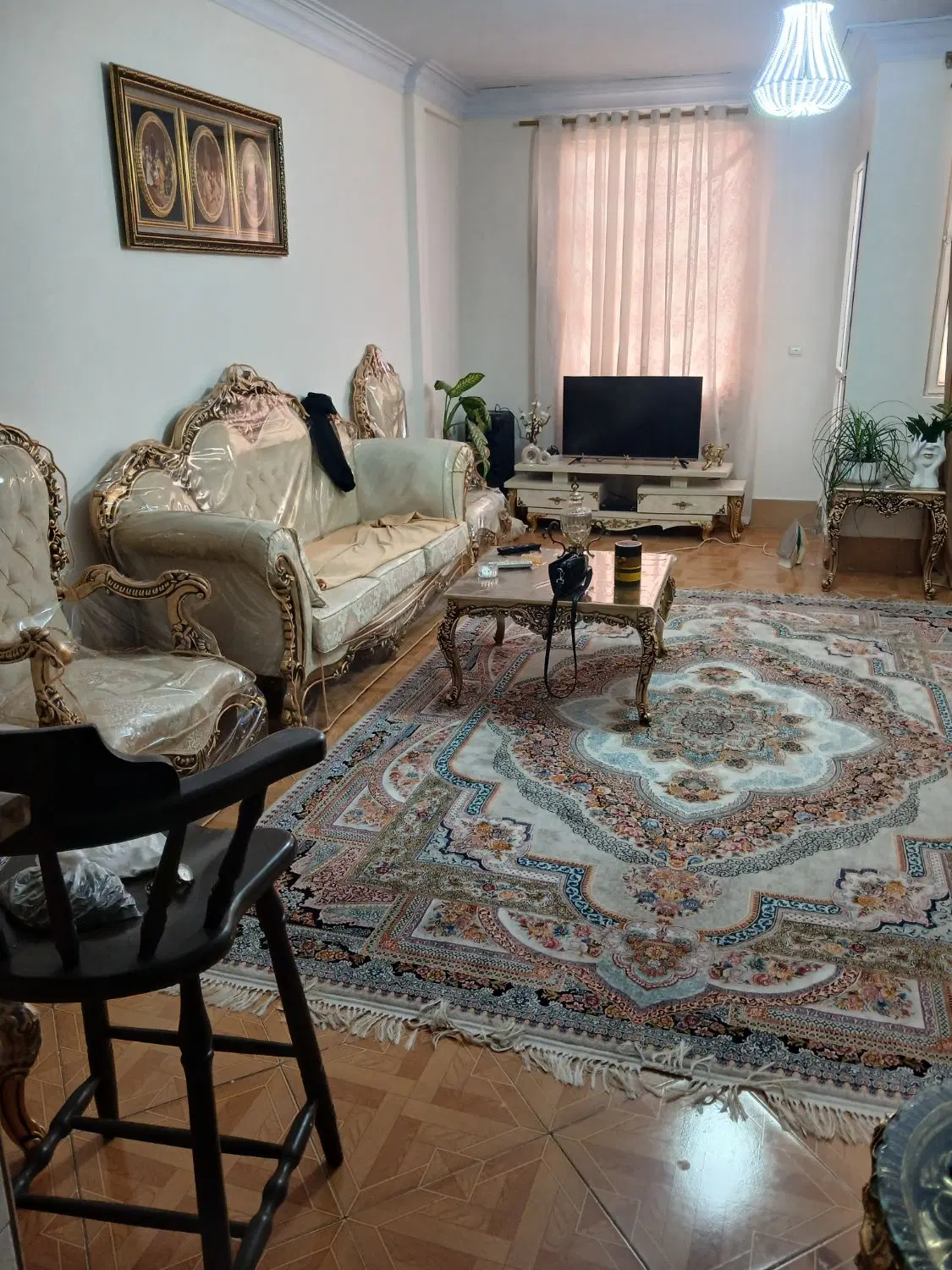۶۵متر آپارتمان خیلی تمیز گلستان یکم شهرک ارم