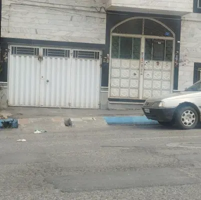رهن اجاره پارکینگ انباری دربرخیابان24متری شهرک ارم