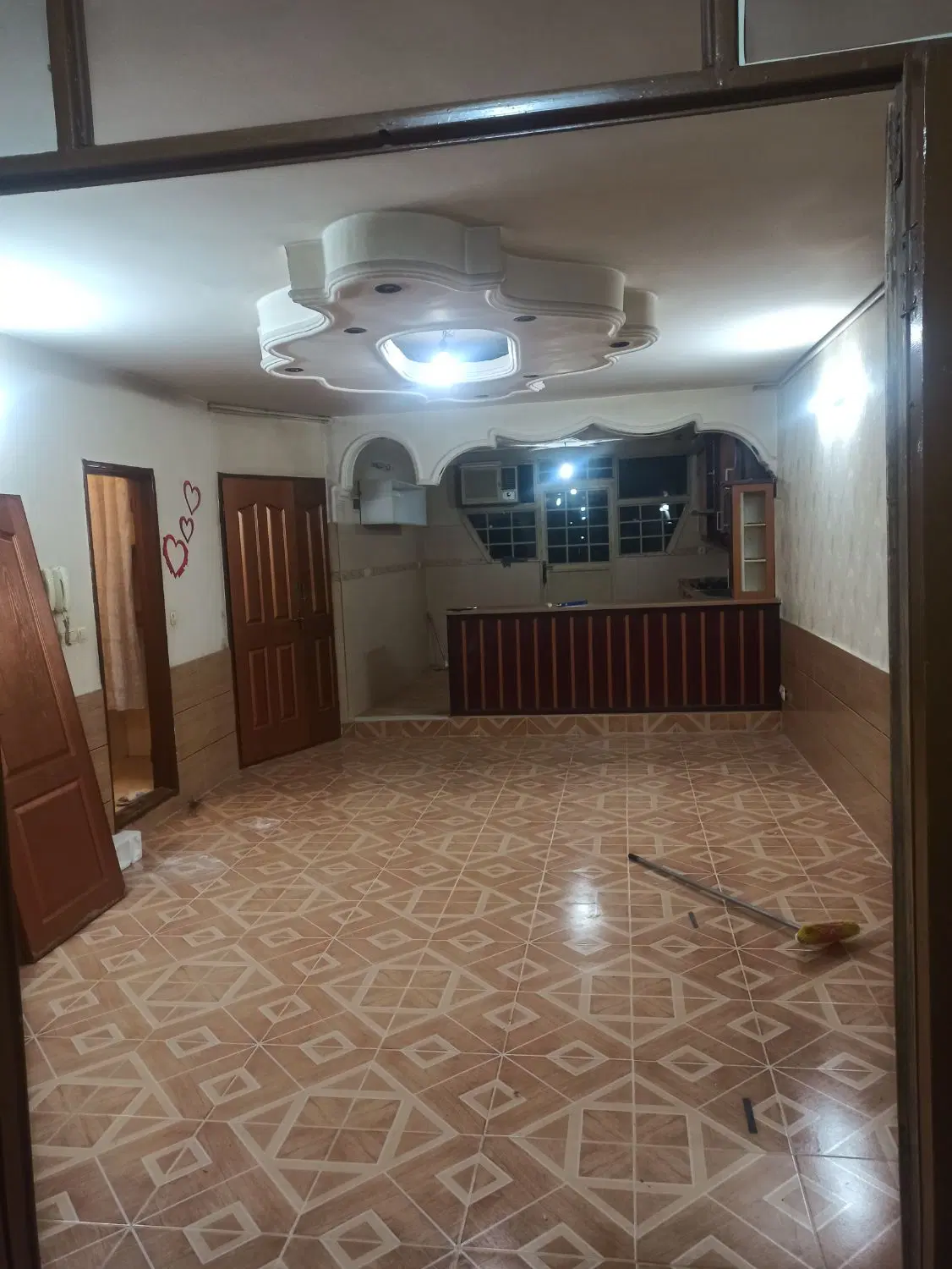 90 متر دو خواب_ فرخی چمران_ رهن کامل