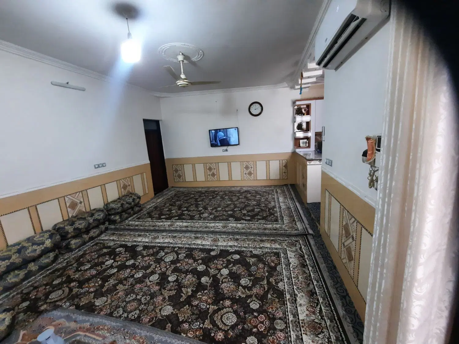 خونه  ویلایی  شیک و مرتب