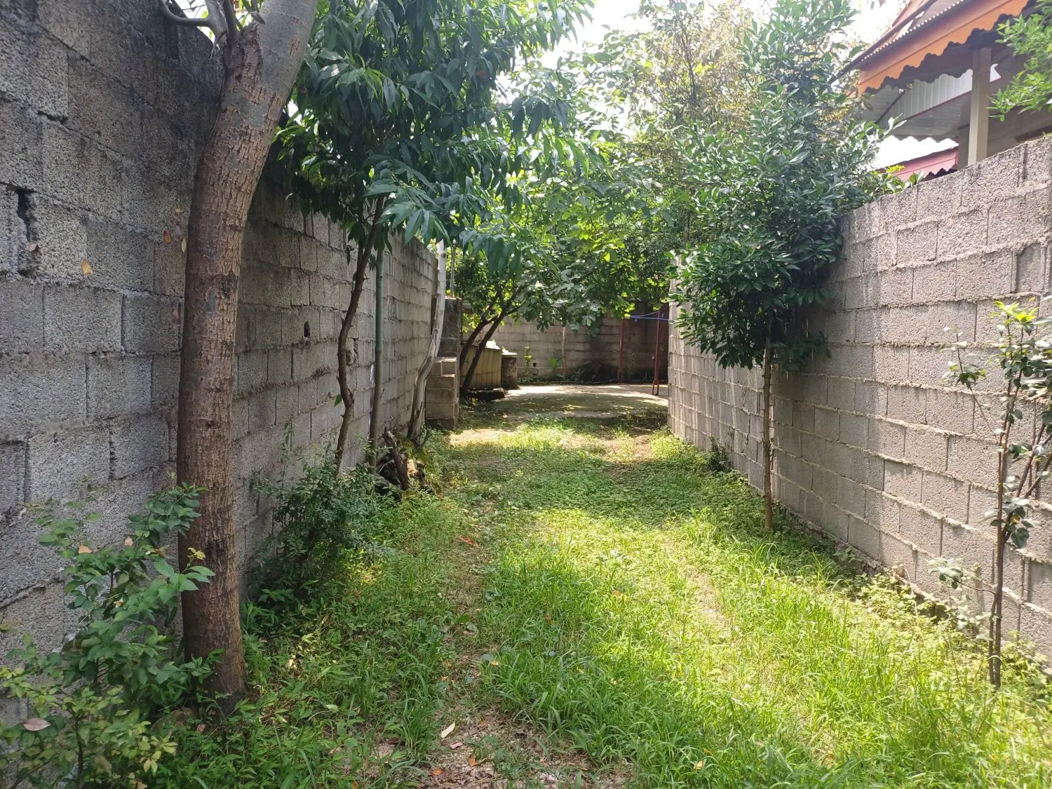 زمین مسکونی ۱۷۰متر با بنای ۷۰متری