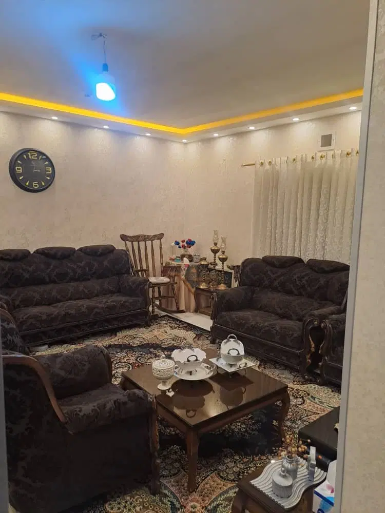اپارتمان یه خواب سند تک برگ صدرا فاز یک