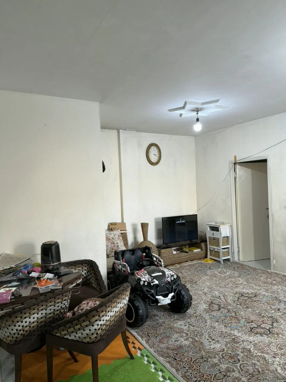 بروجردی 76 متری