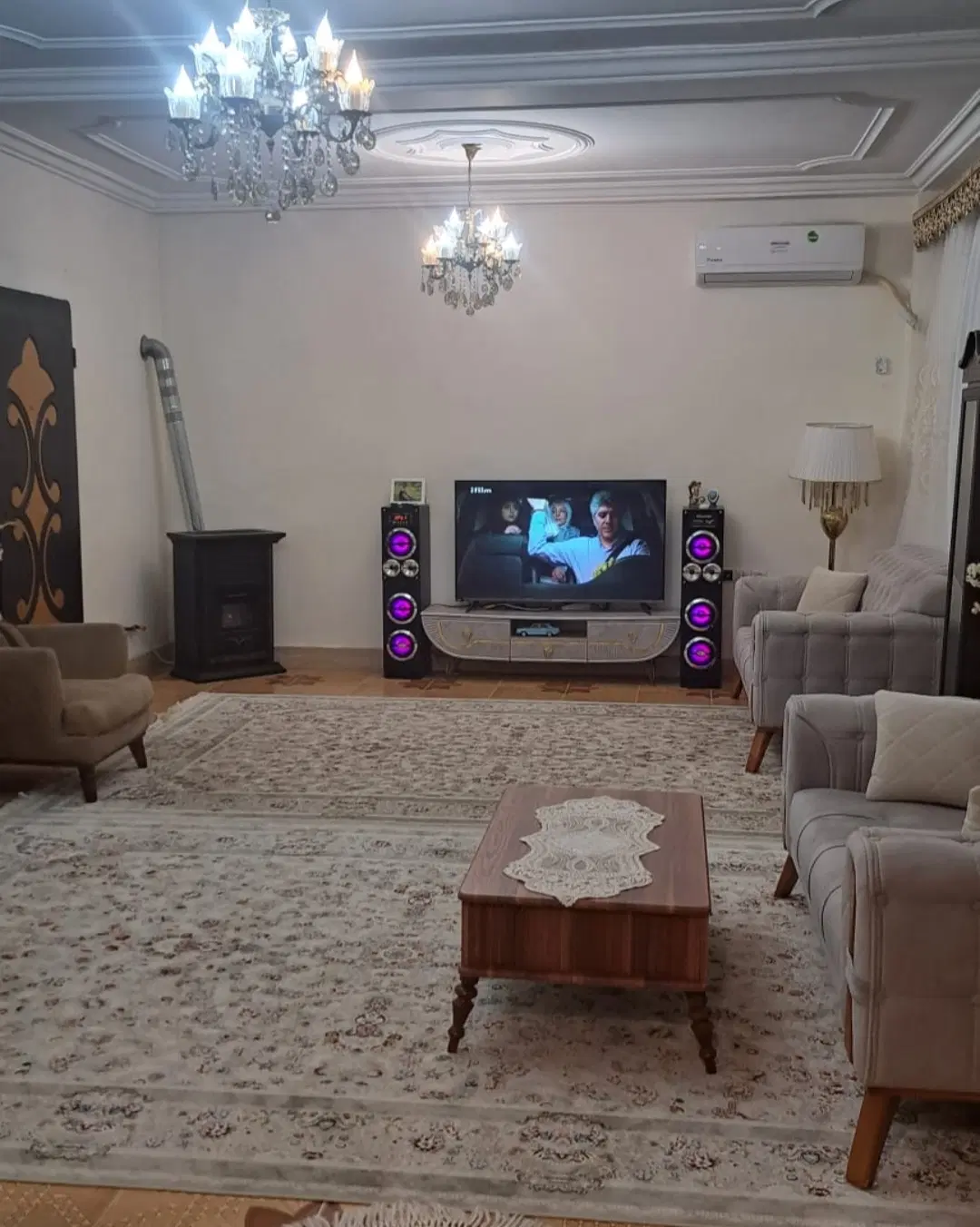 واحد مسکونی  طبقه اول