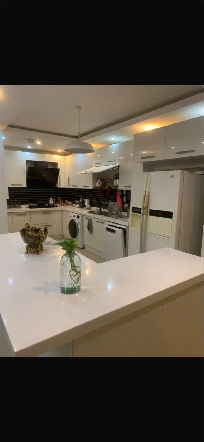 آپارتمان ۳ خواب ۱۵۰ متری  ۱۲ متری نمازی  لوکس