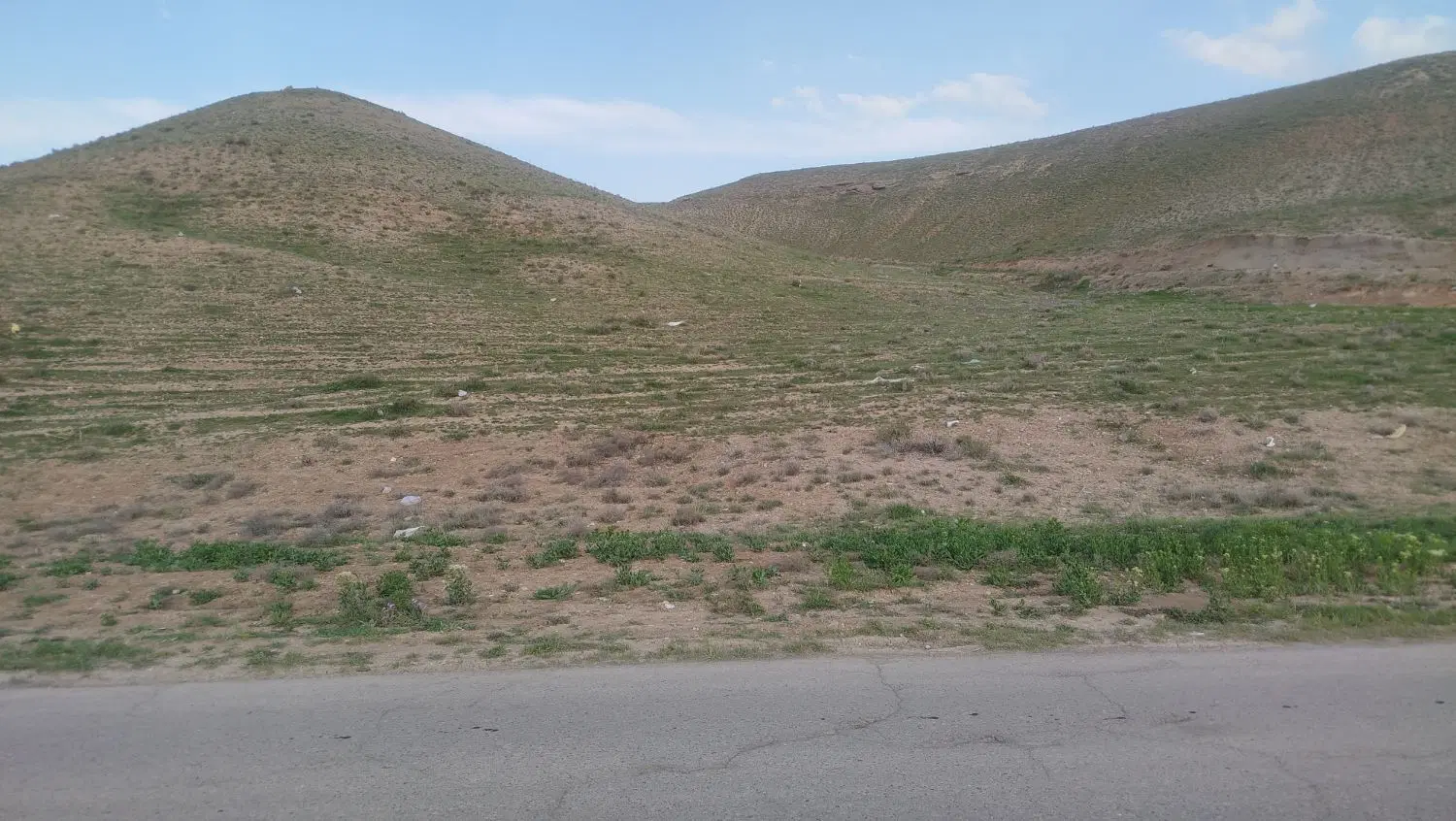 زمین درنزدیکی تبریز مناسب ویلا،کارگاه،باغ،گاوداری‌
