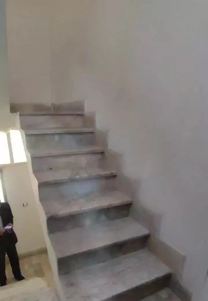 فروش یک واحد آپارتمان
