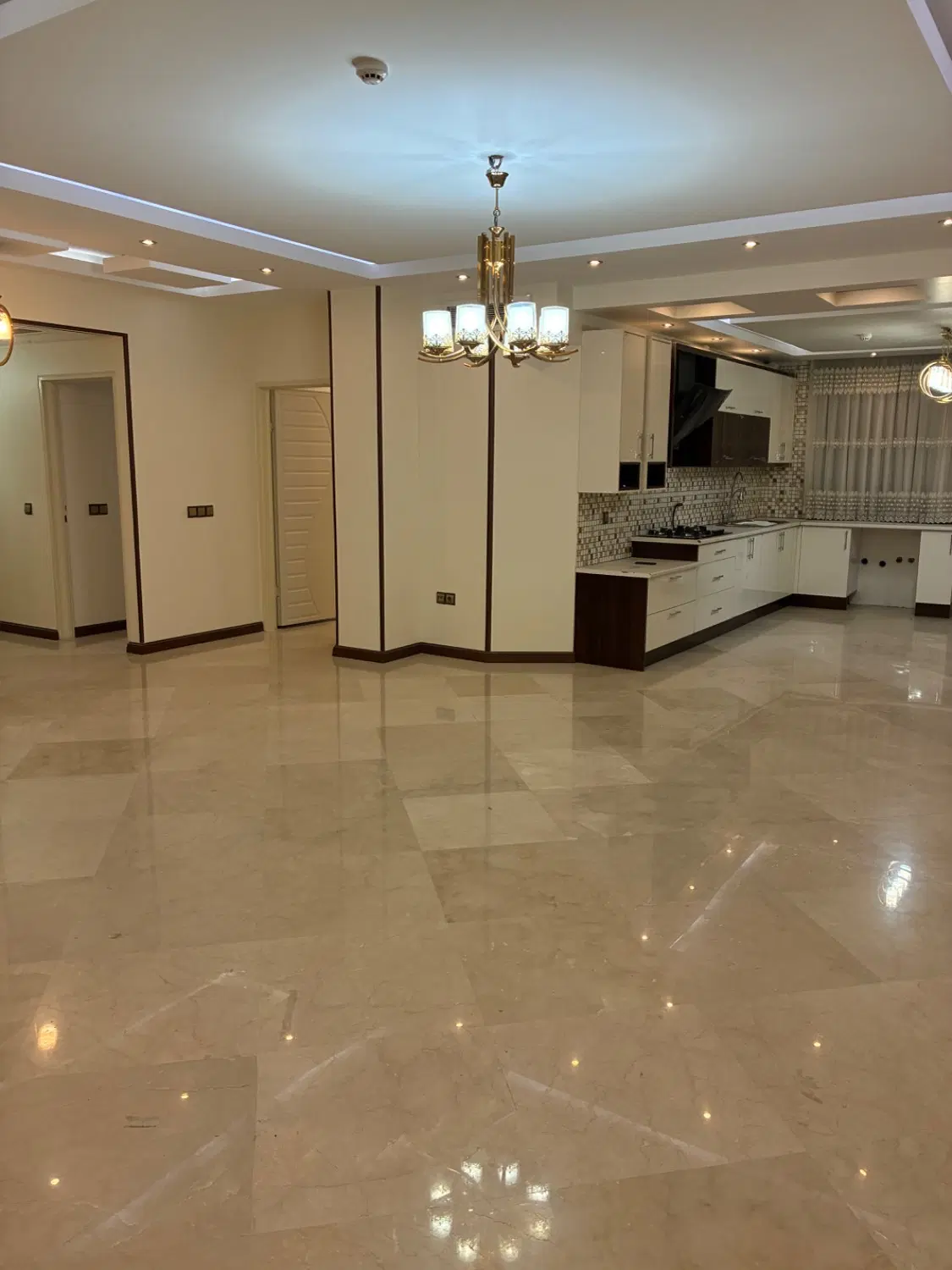 60 متر 1 خواب _ فول امکانات _ هجرت _ ۵ ساله
