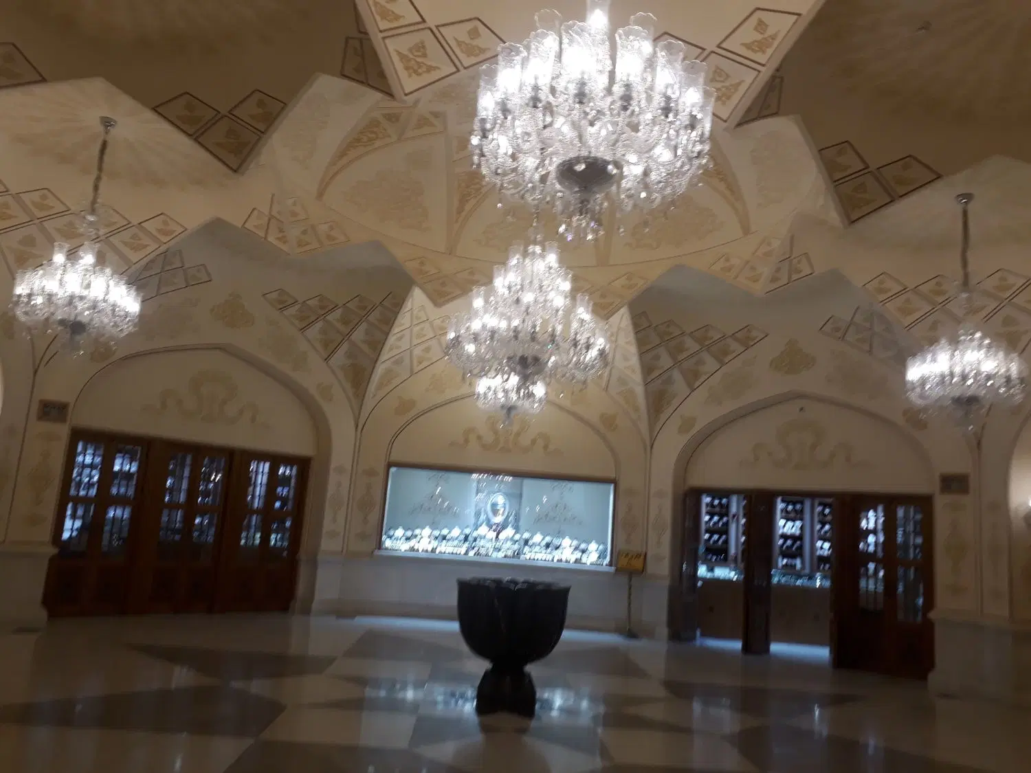 فروش مغازه داخل بازار