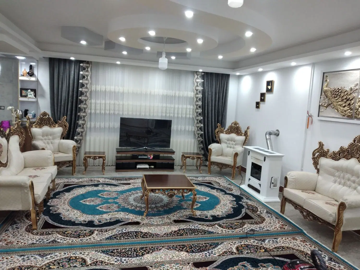 اجاره واحد ۱۲۰متری