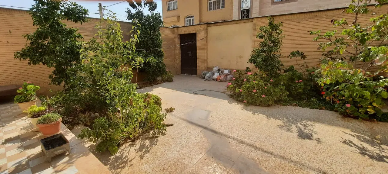 فروش ویلایی یک‌ طبقه بازسازی‌شده شهرک گلستان
