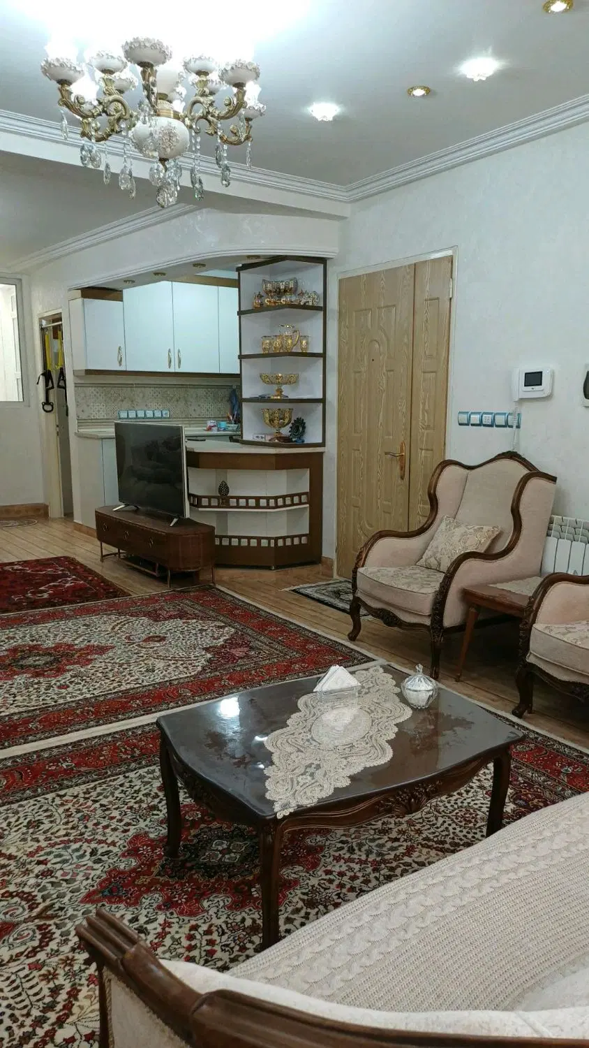 آپارتمان 75 متر گلشن  آخر شهناز  کلا دو طبقه