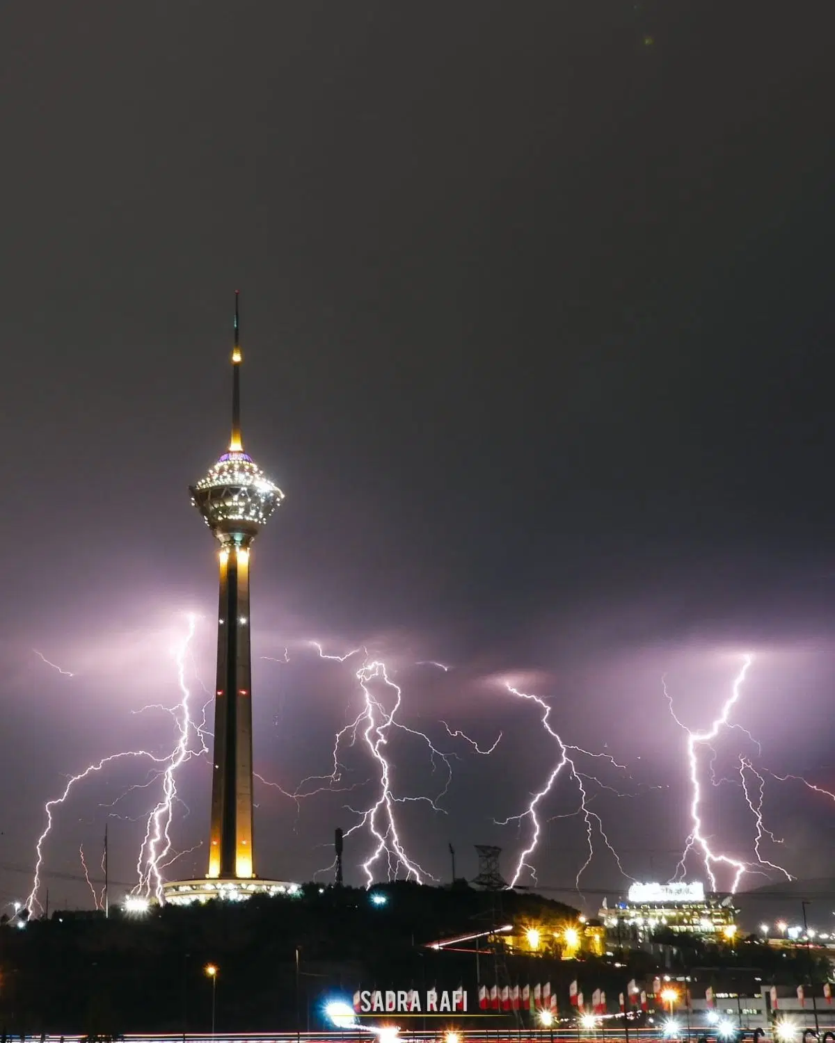 همخانه می شوم