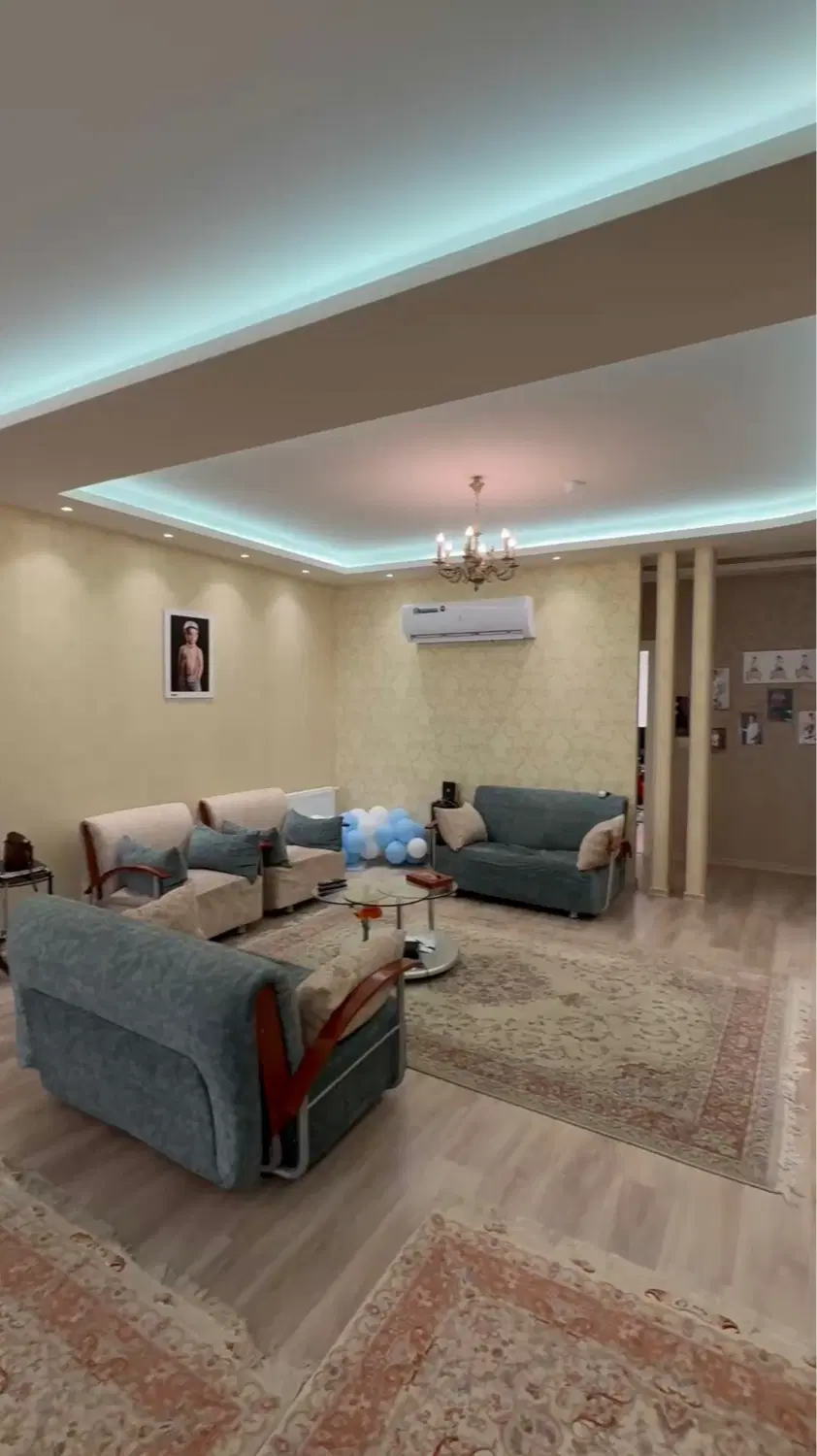 شهرک آزادی ، ۲۱۳ متر