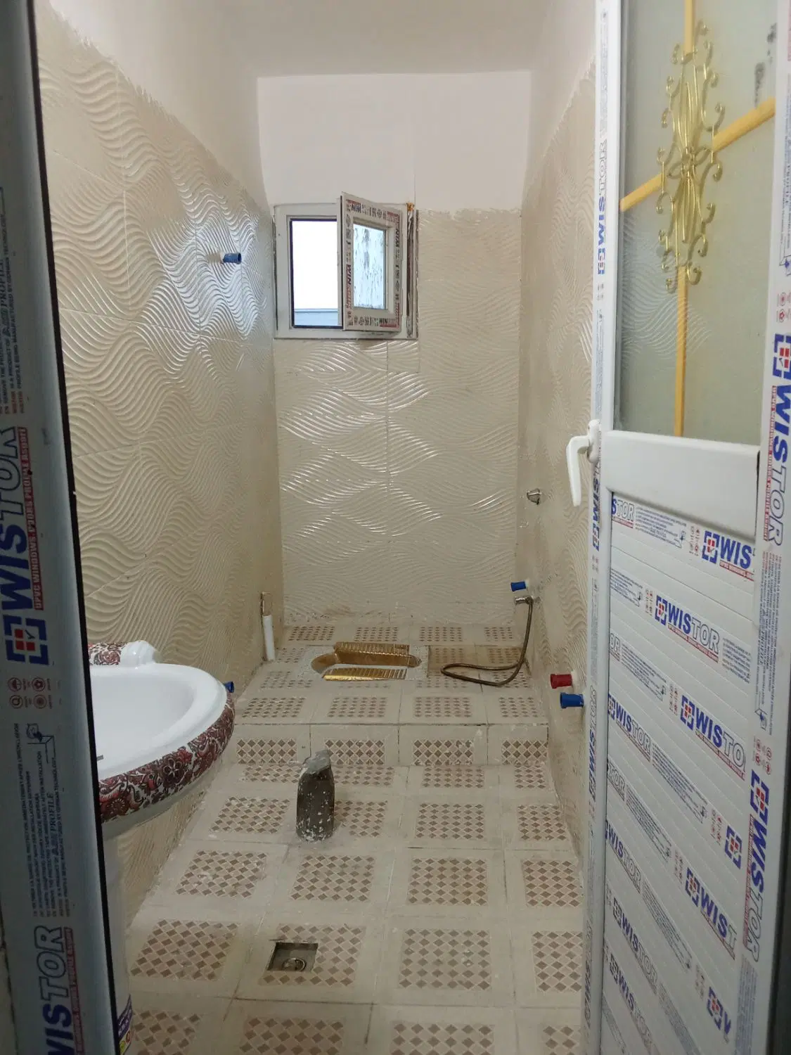 طبقه دوم ۱۱۰متری چهار راه دانشجو