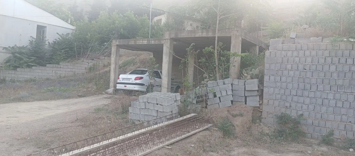 ساختمان نیمه ساخته