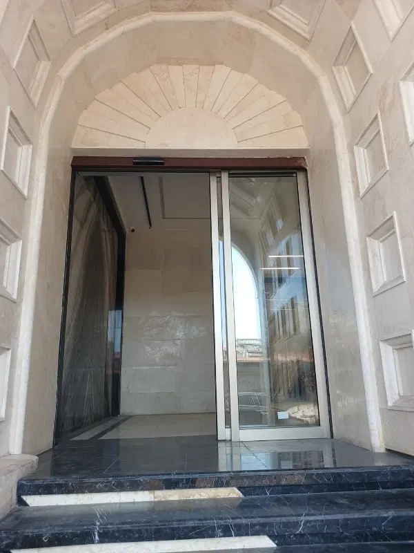 فروش واجاره ملک تجاری گلسار