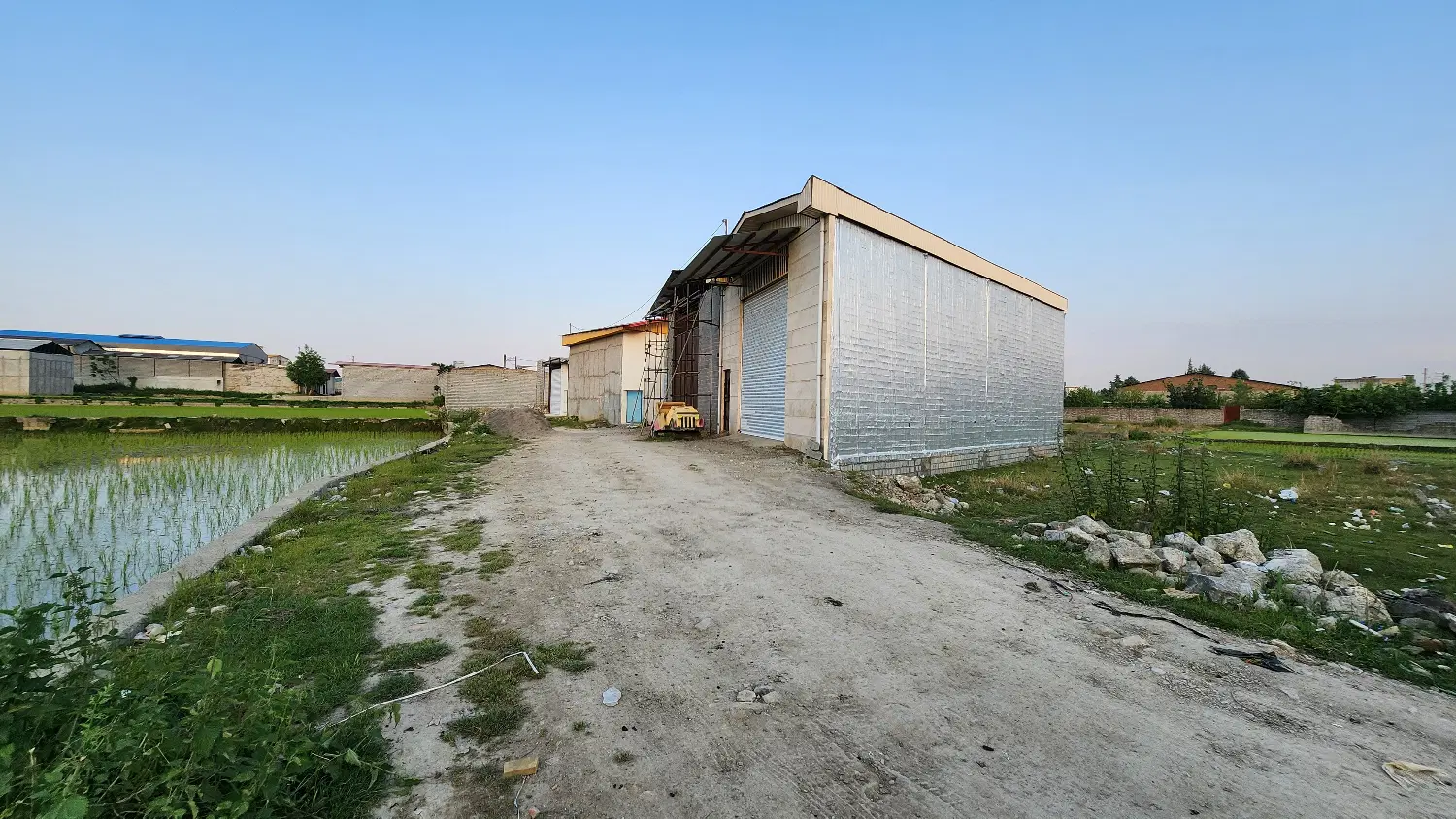 زمین در کلاکسر