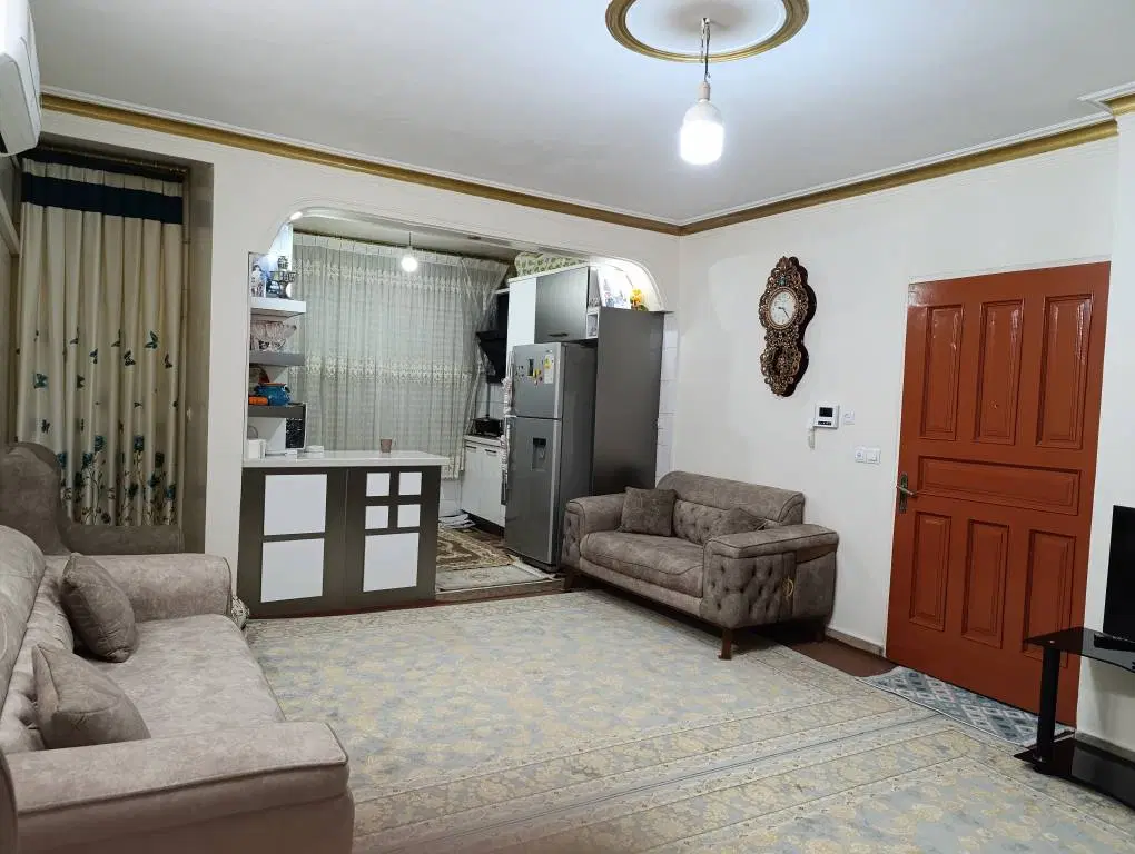 یک واحد آپارتمان مسکونی