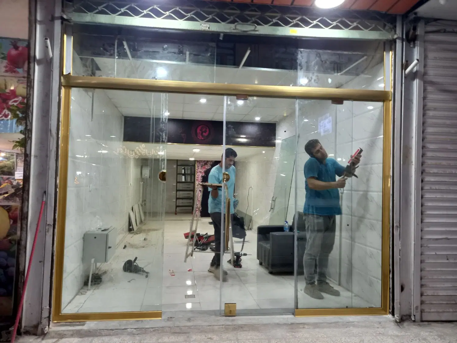 فروش مغازه ۳۴متری با ۱۷متر بالکن