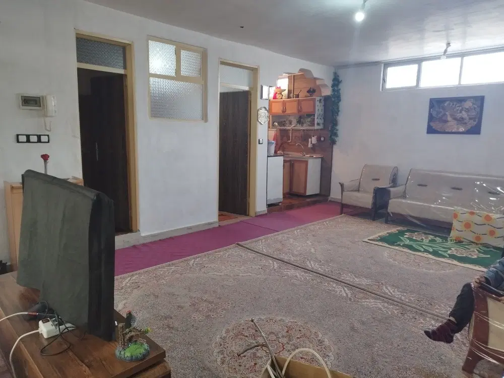یک باب ساختمان همکف نقلی جهت اجاره