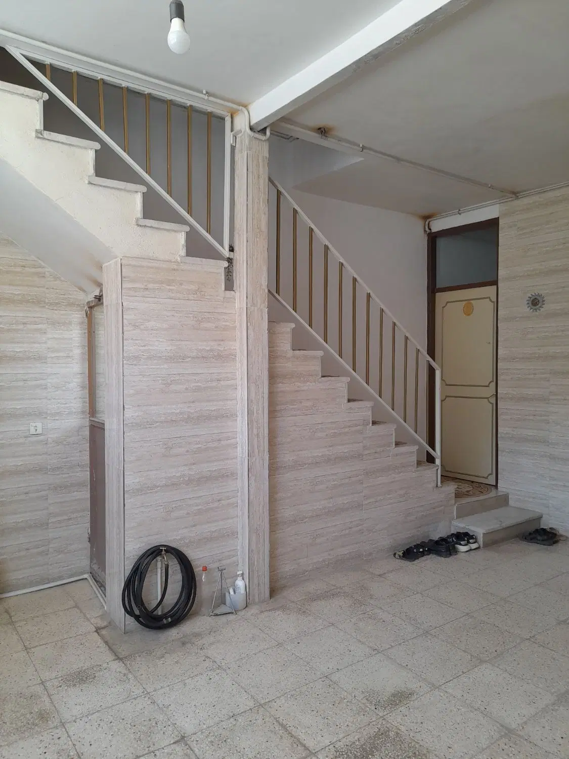 خانه ویلایی باغ ابریشم