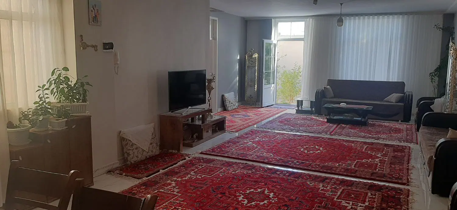 خانه ویلایی ۲۱۰متر