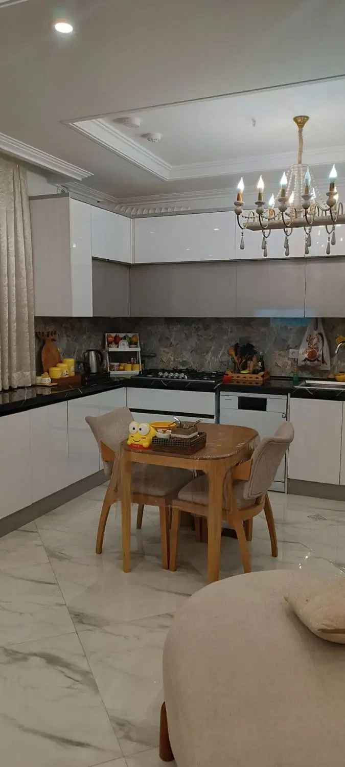 2 خواب * با پارکینگ آسانسور * حوالی مسکن هشت
