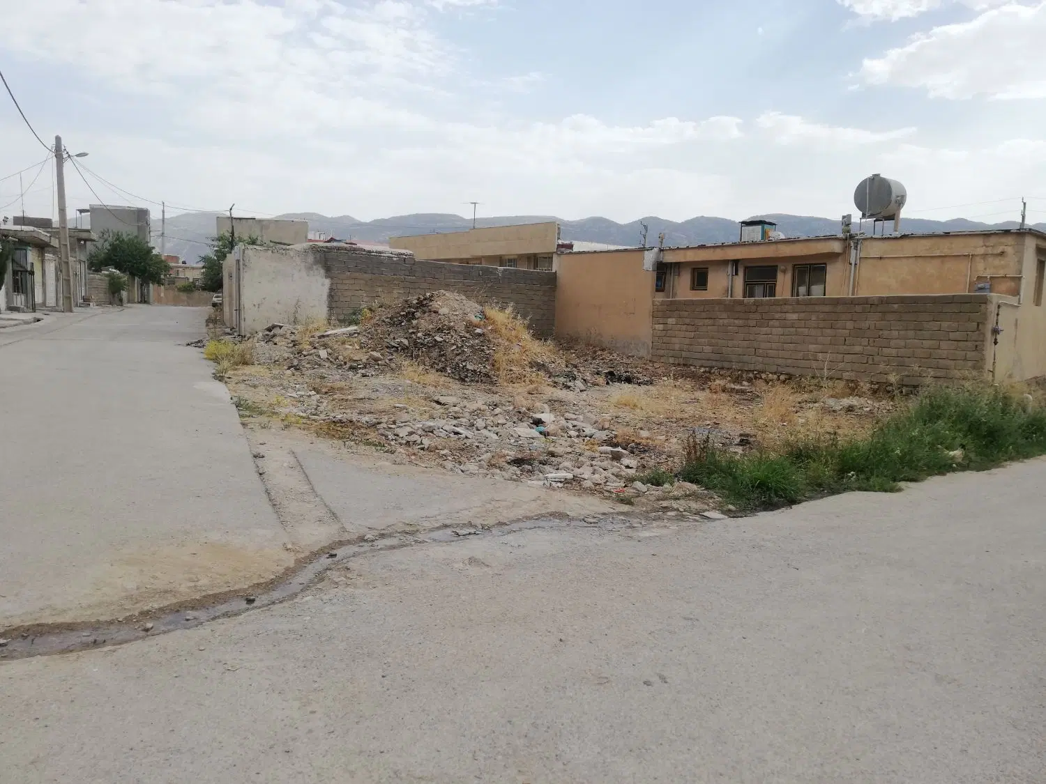 زمین 200 متری  دوبر خیابان مسکن مهر