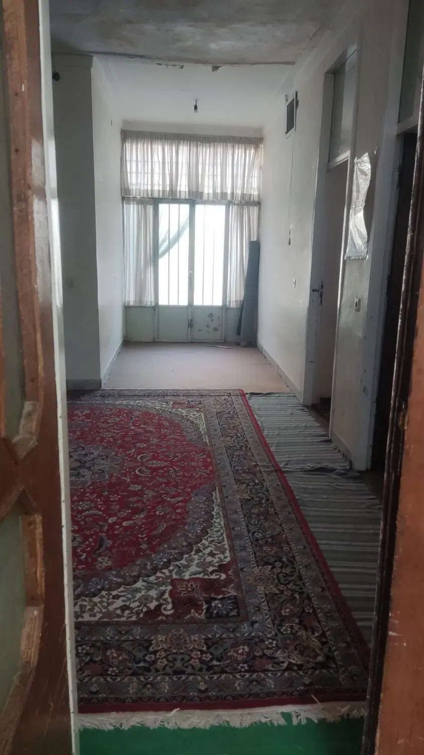 همکف اجاره ای