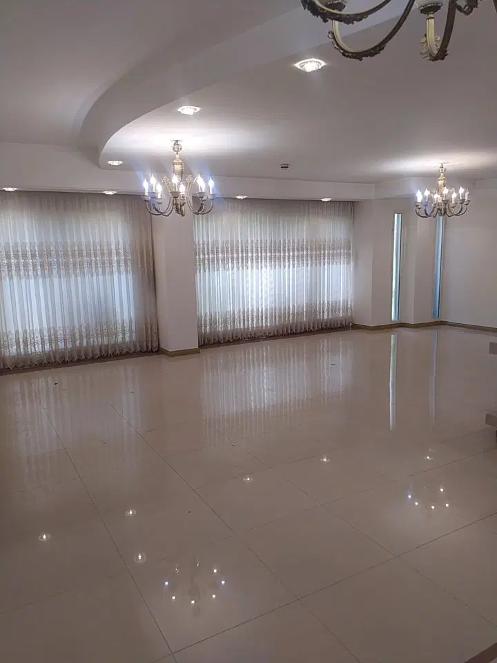 آپارتمان ۱۷۰ متری بین سلیمی شمالی و فرمانیه