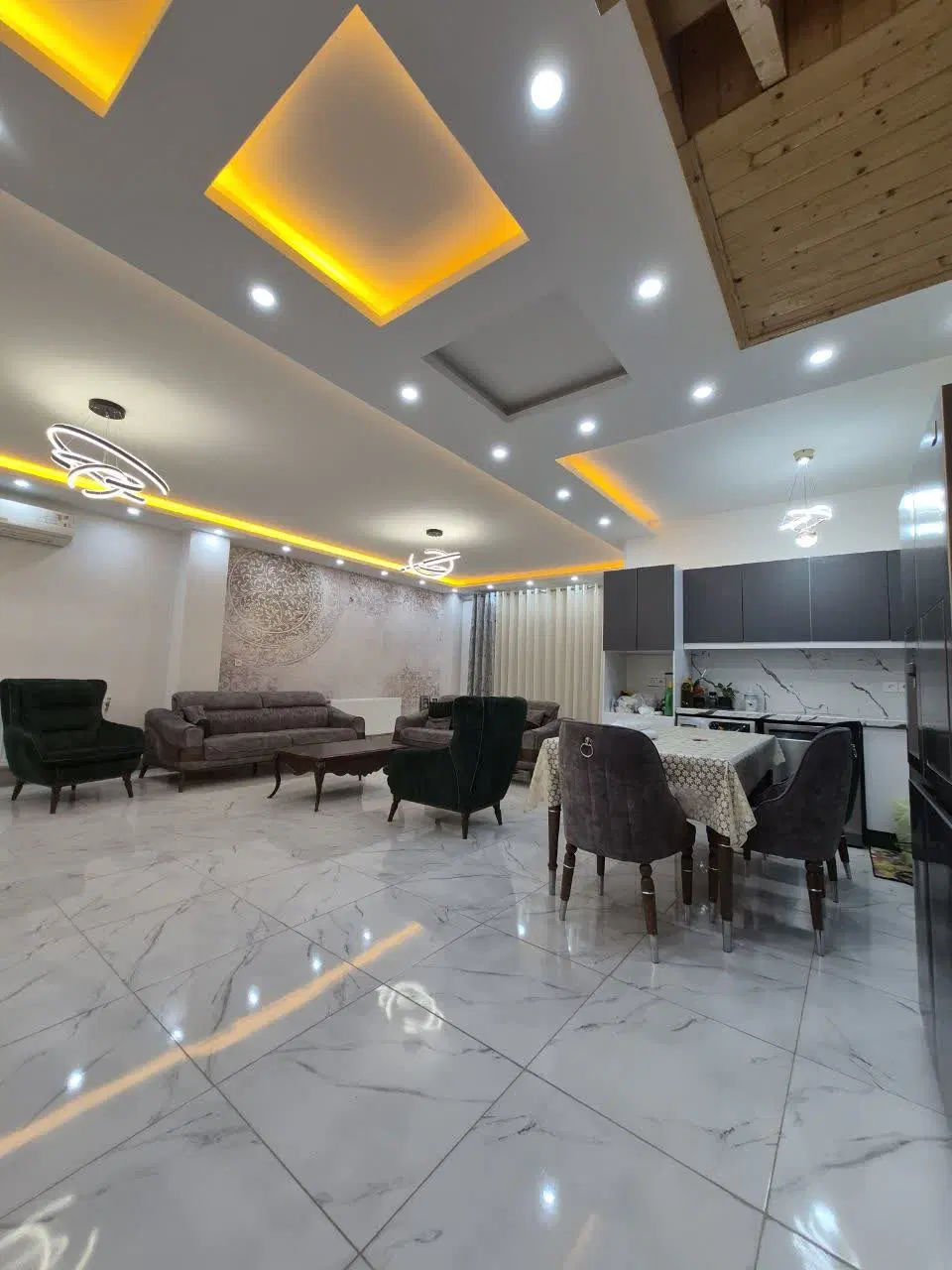 فروش ویلای دوبلکس شهری لاکچری دریای ۷۶