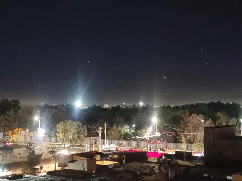 واحد ۱۳۵ متری  خیابان دانشگاه