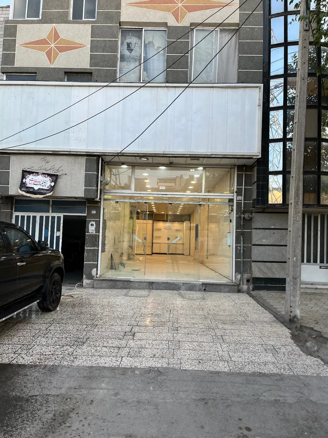 مغازه حاشیه شفا بین شفا ۲۳ و چهارراه شفا