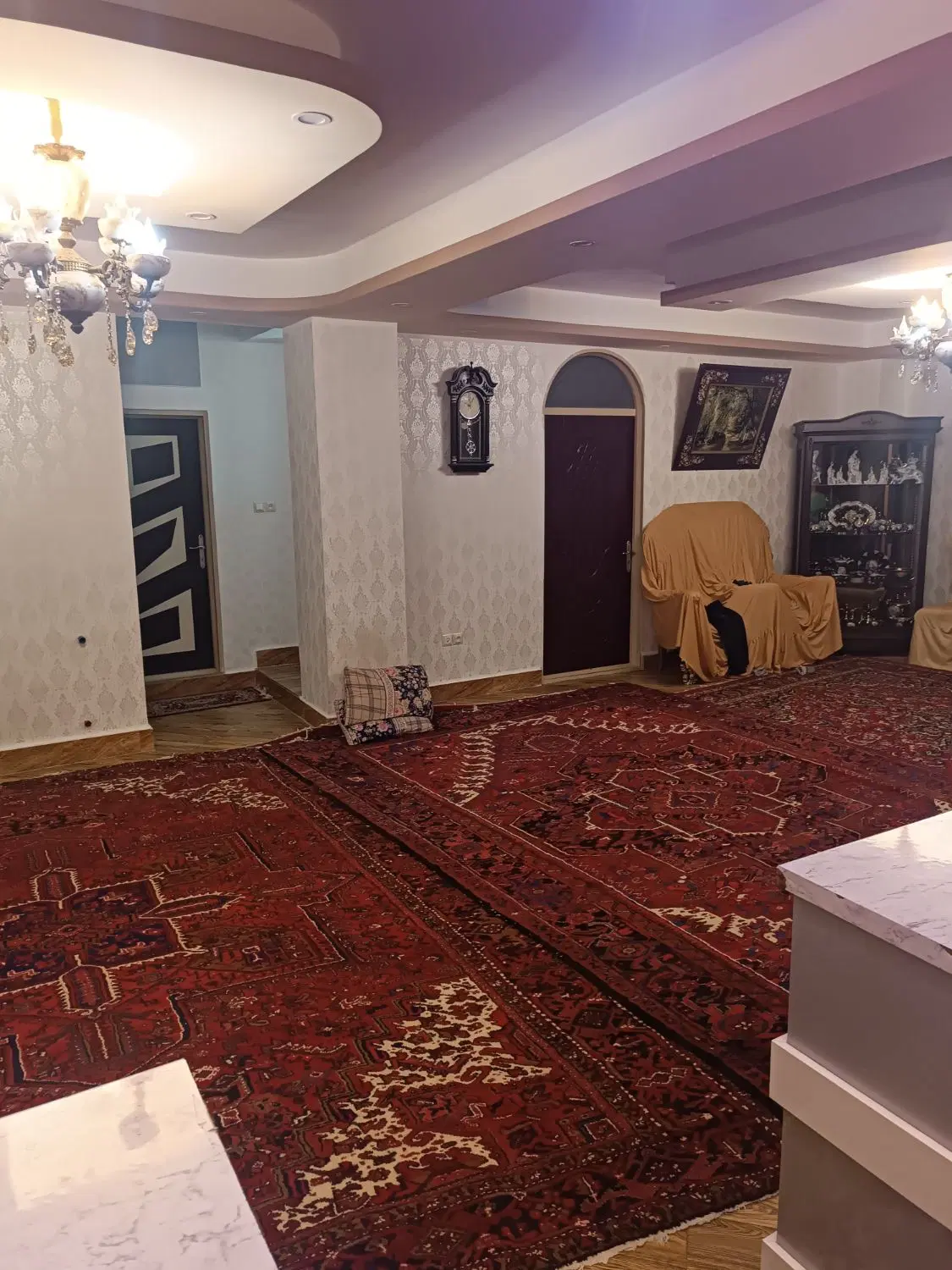 آپارتمان واقع در حسنلو اول بقال ۱۳۰متری