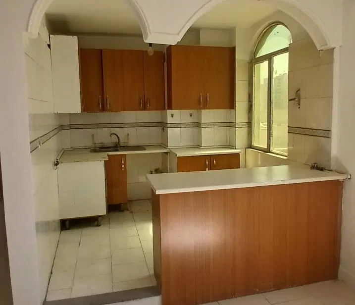 کرمان شمالی ۷۰ متر ۲ خوابه در حال تخلیه