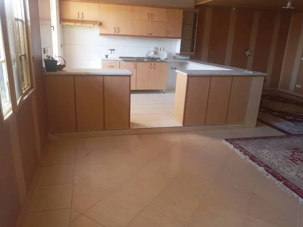 منزل سه طبقه