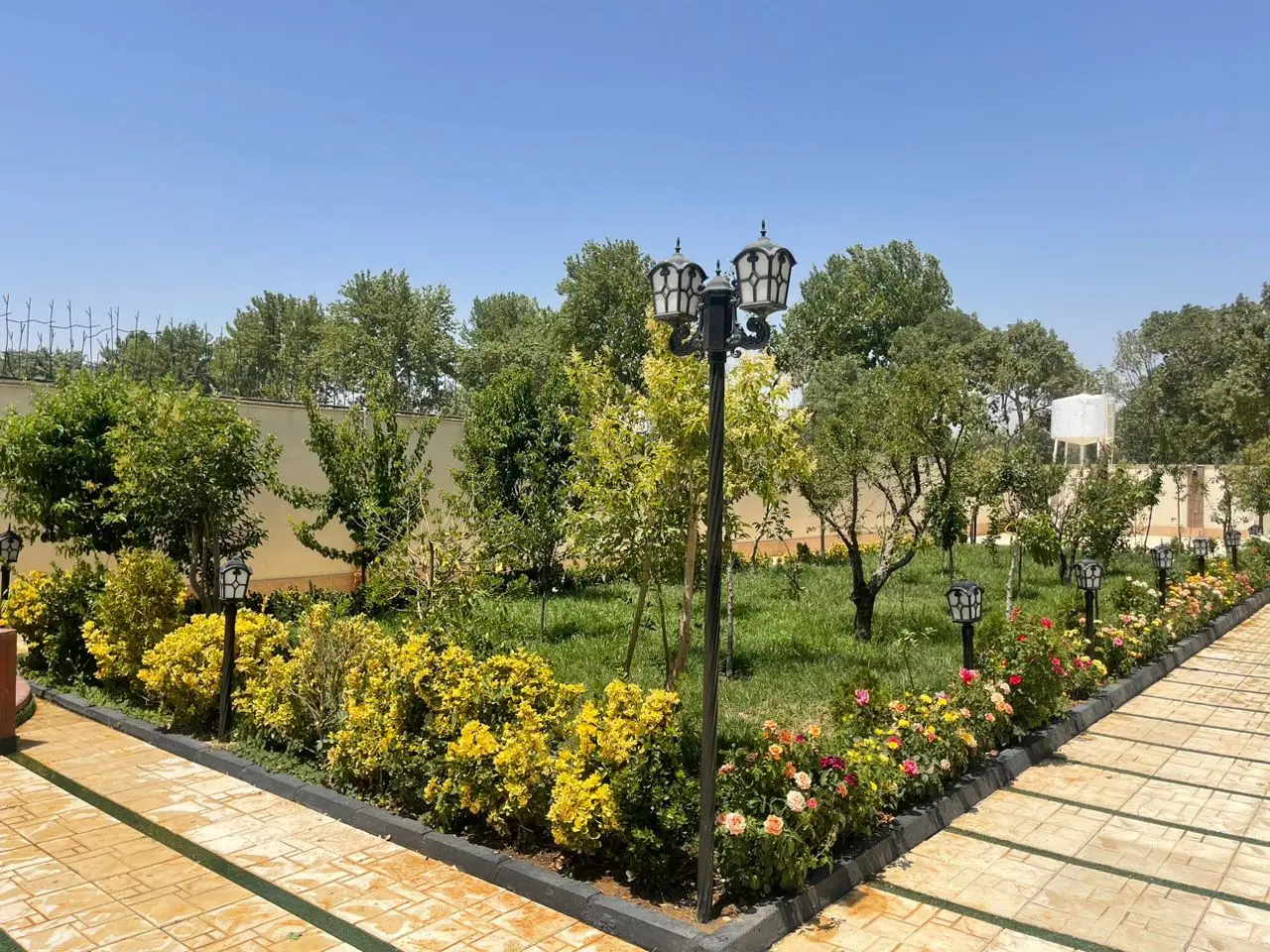 دوخوابه ۸۰ متری فروشی