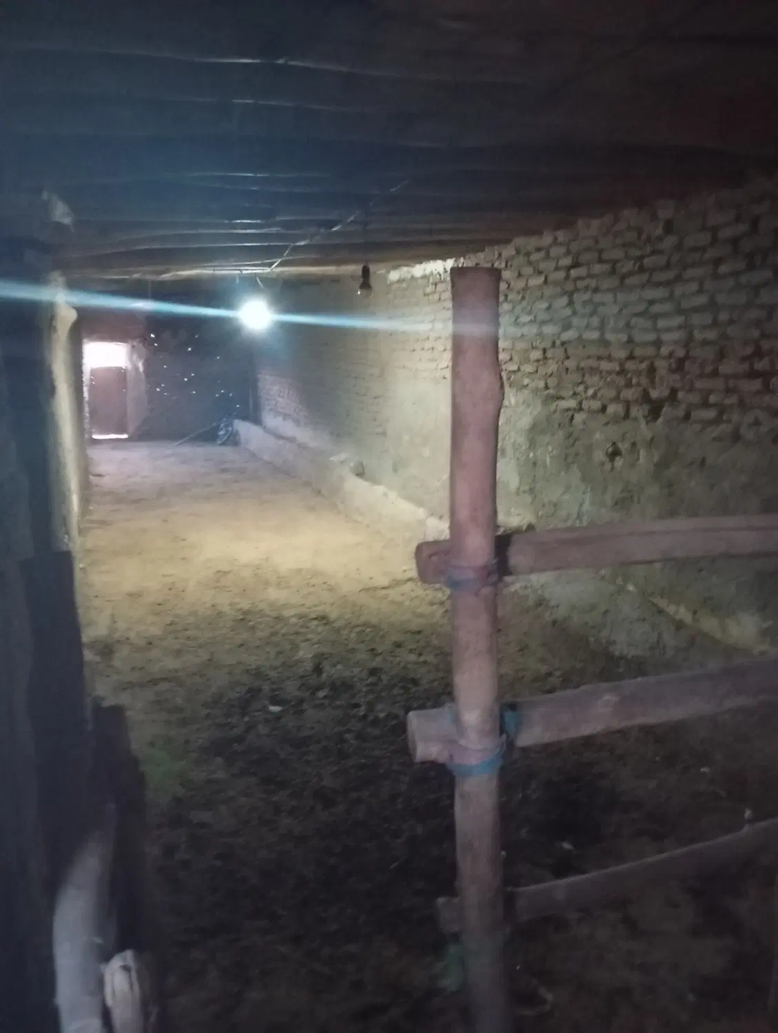 خانه ویلایی1000متری