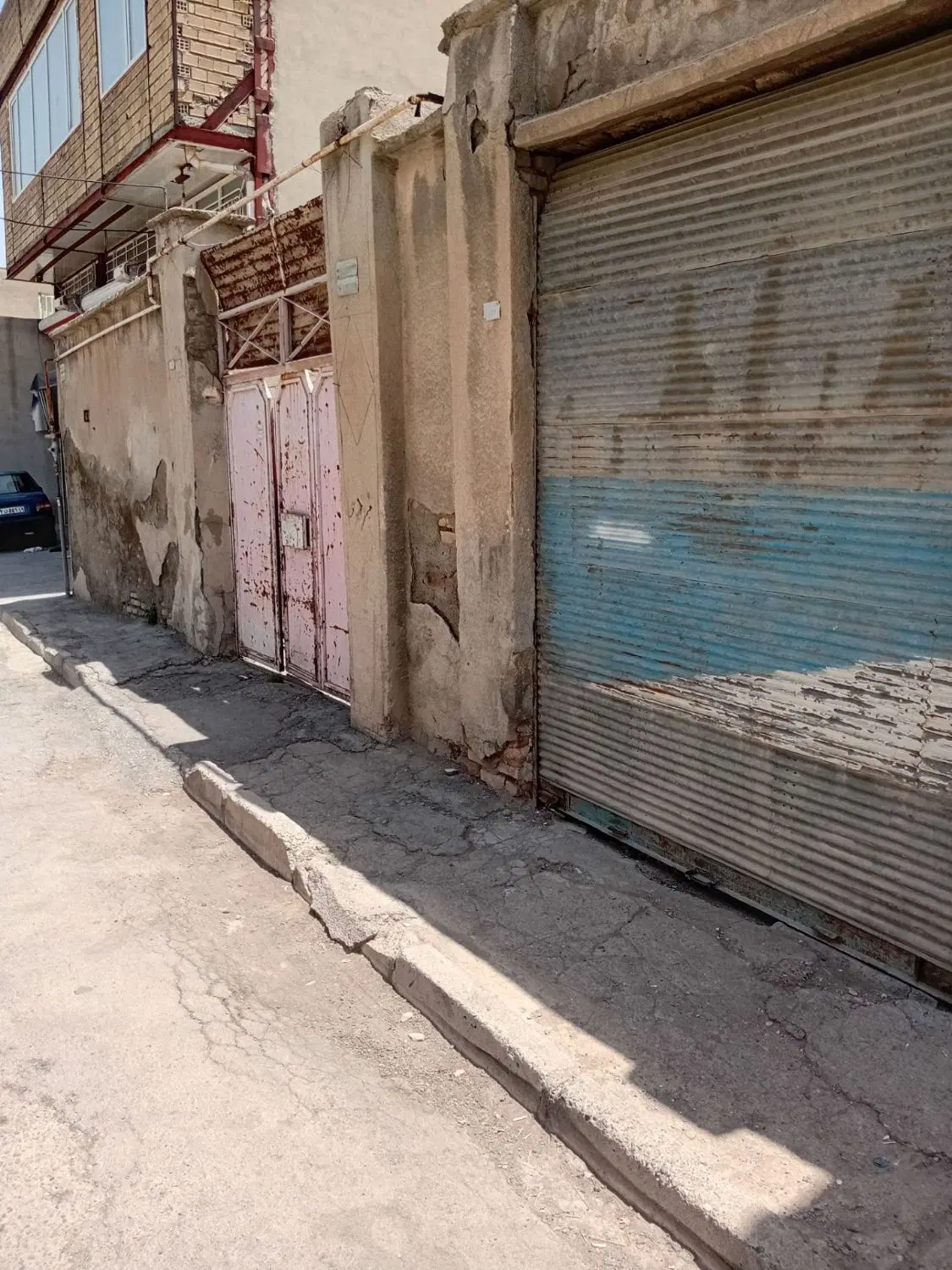 خانه ویلایی واقع در چوب فروش ها