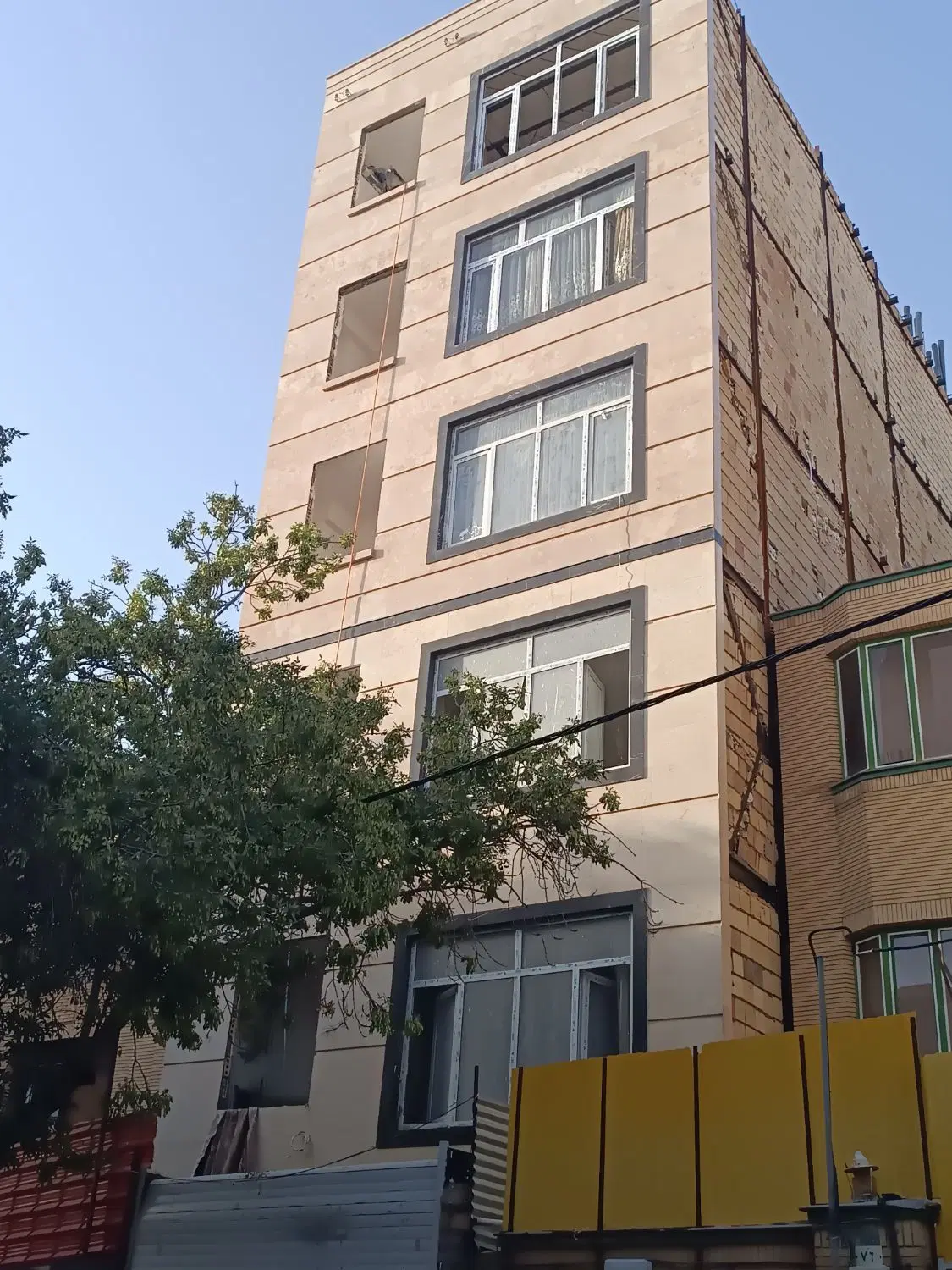 ۱۱۴متری دو خواب نوساز