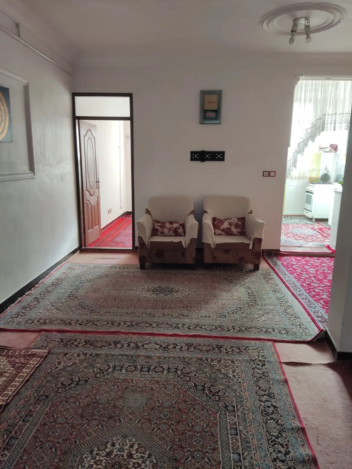 اجاره منزل مسکونی ۹ماهه با وسایل (تا آخر خرداد)