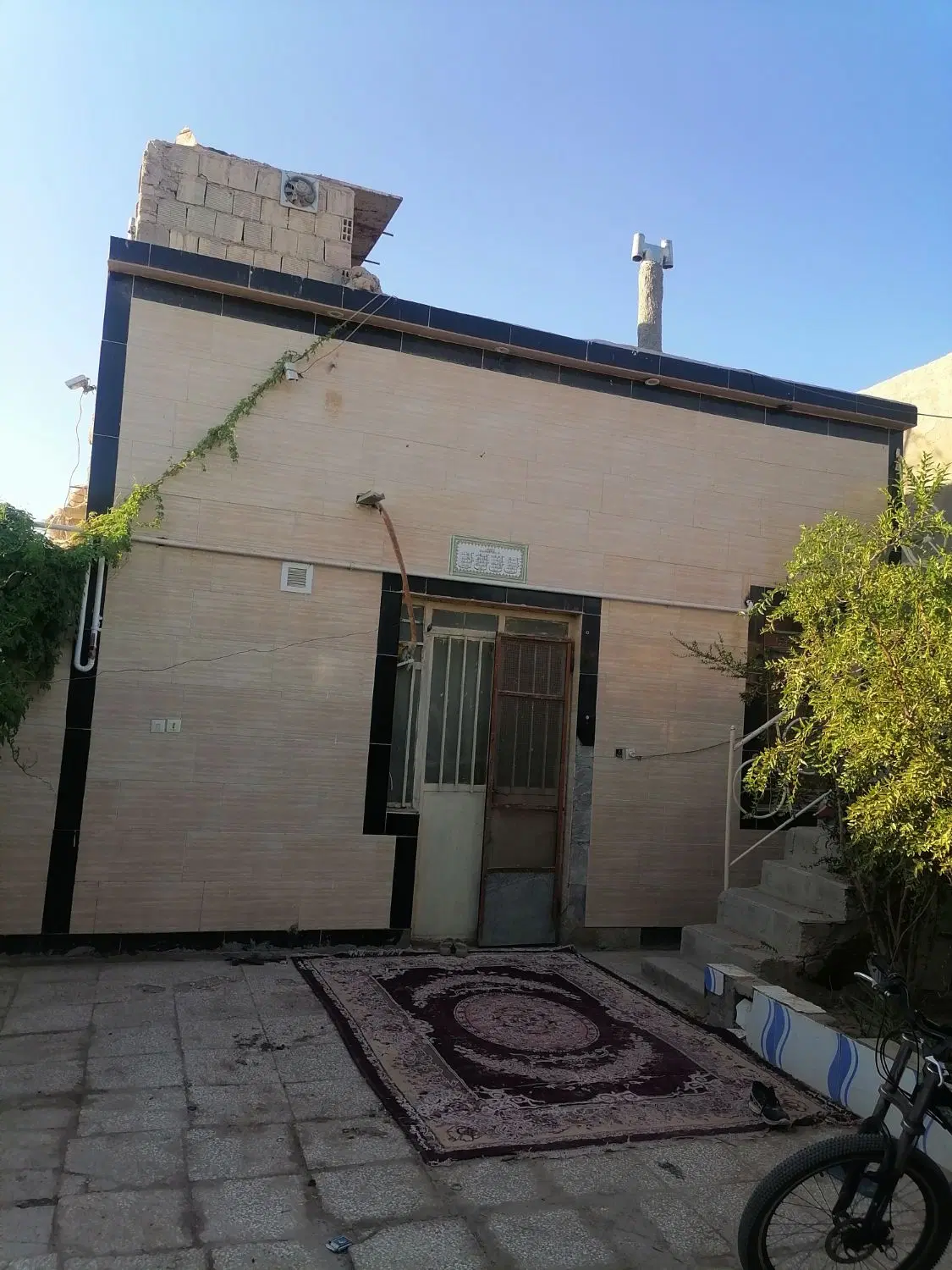خونه ویلایی 360متری.  2طبقه